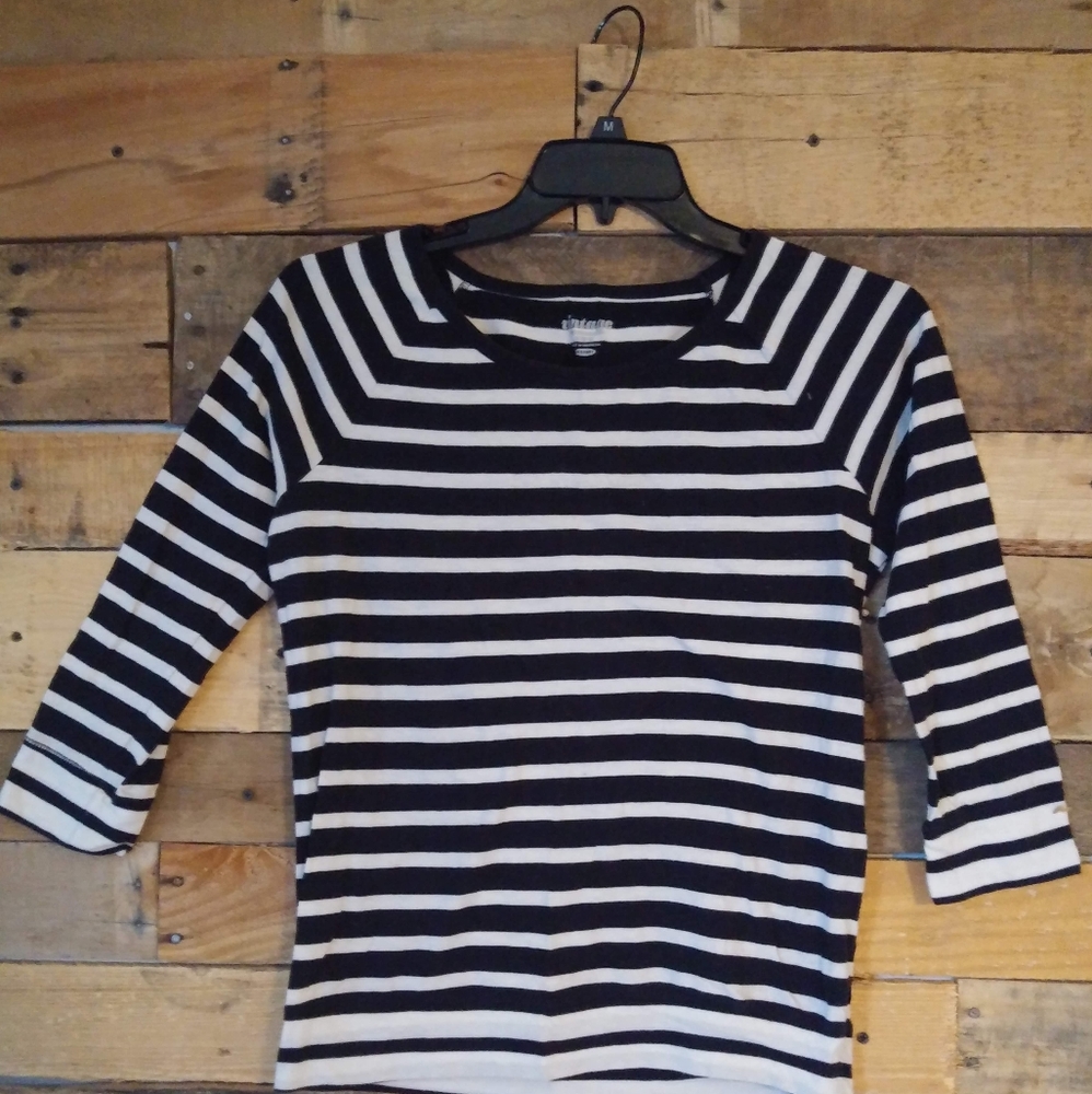 Old navy shirt